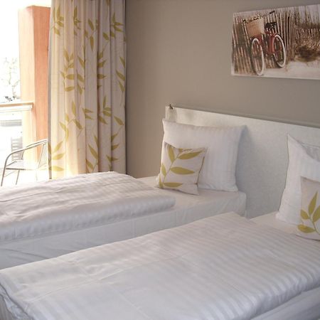 Radlon Fahrrad-Komfort-Hotel Варен Екстериор снимка