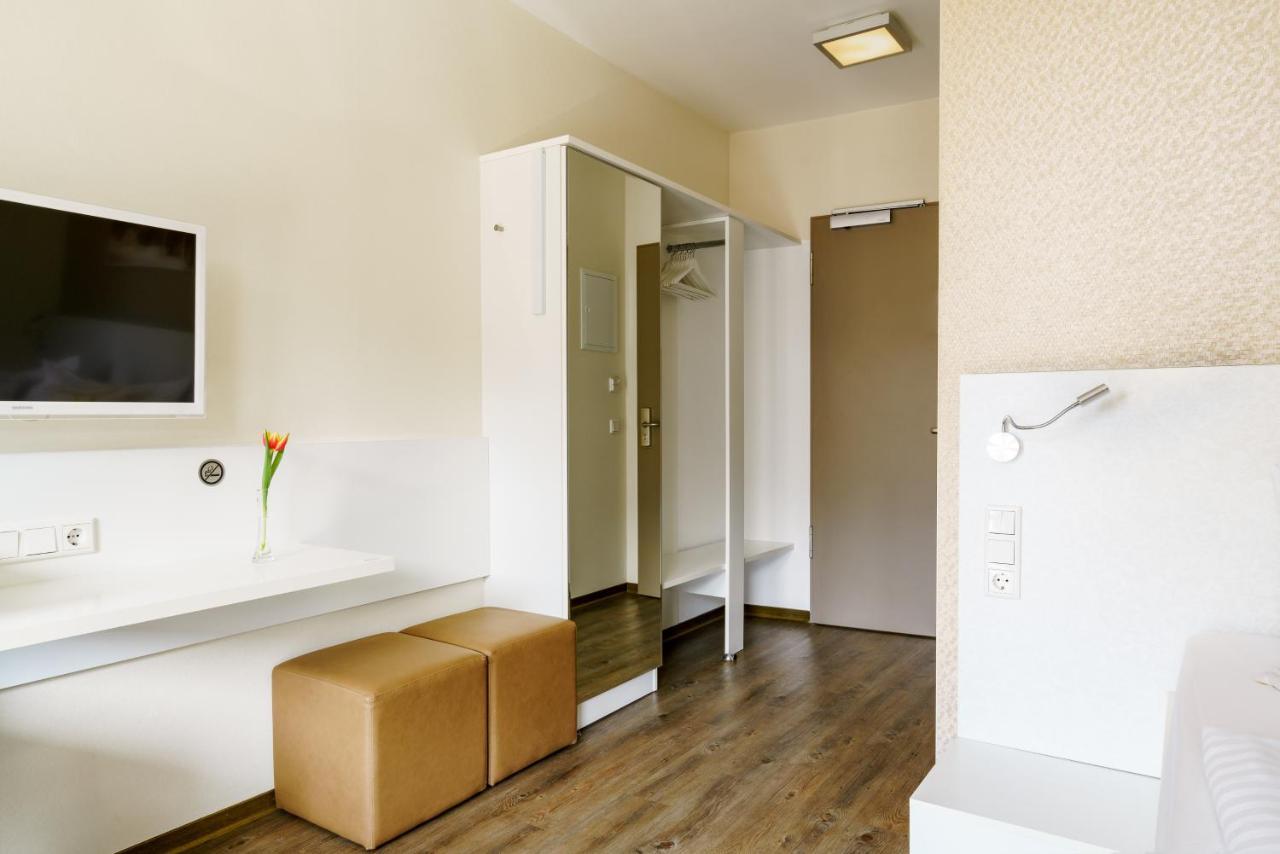 Radlon Fahrrad-Komfort-Hotel Варен Екстериор снимка