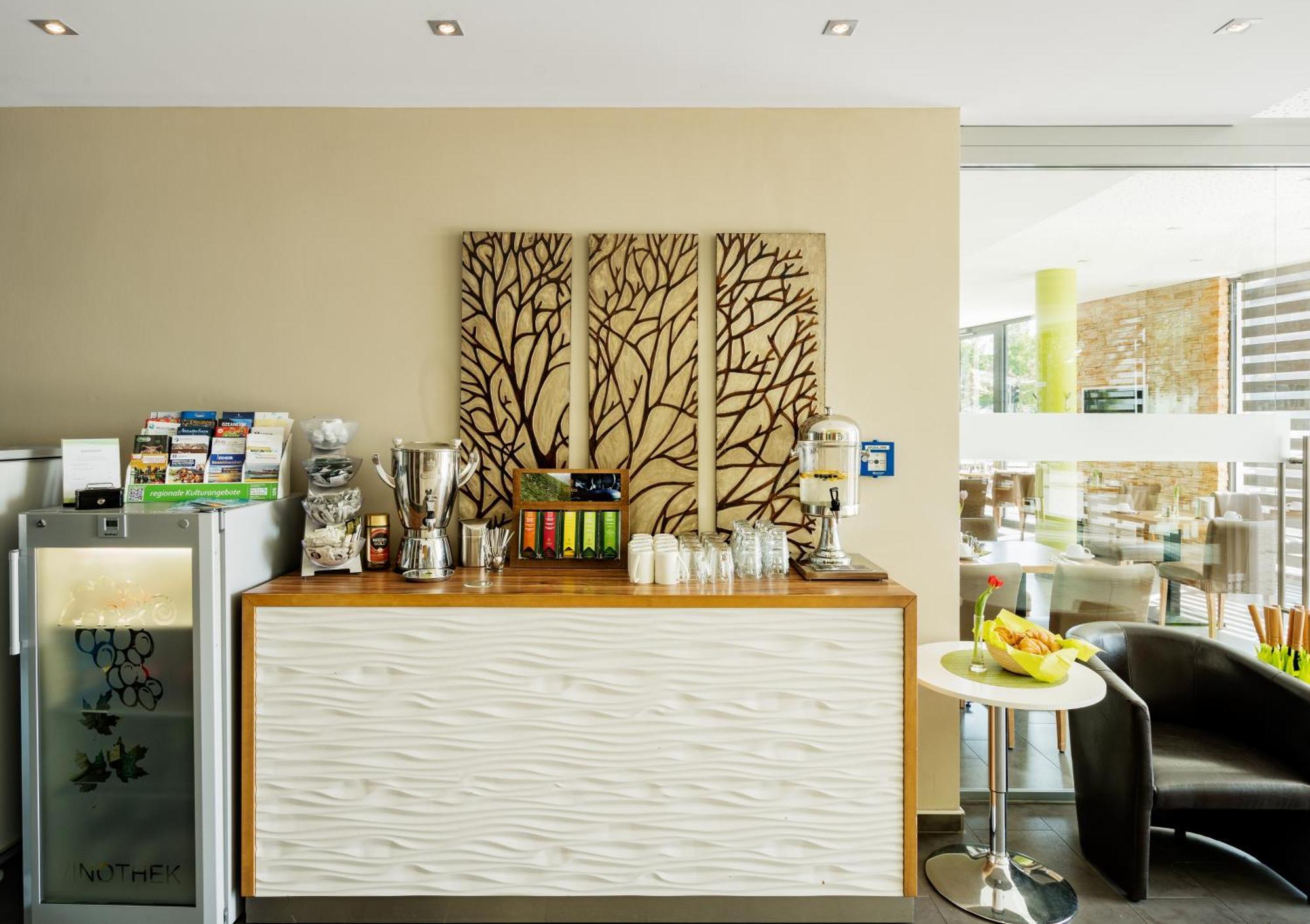 Radlon Fahrrad-Komfort-Hotel Варен Екстериор снимка